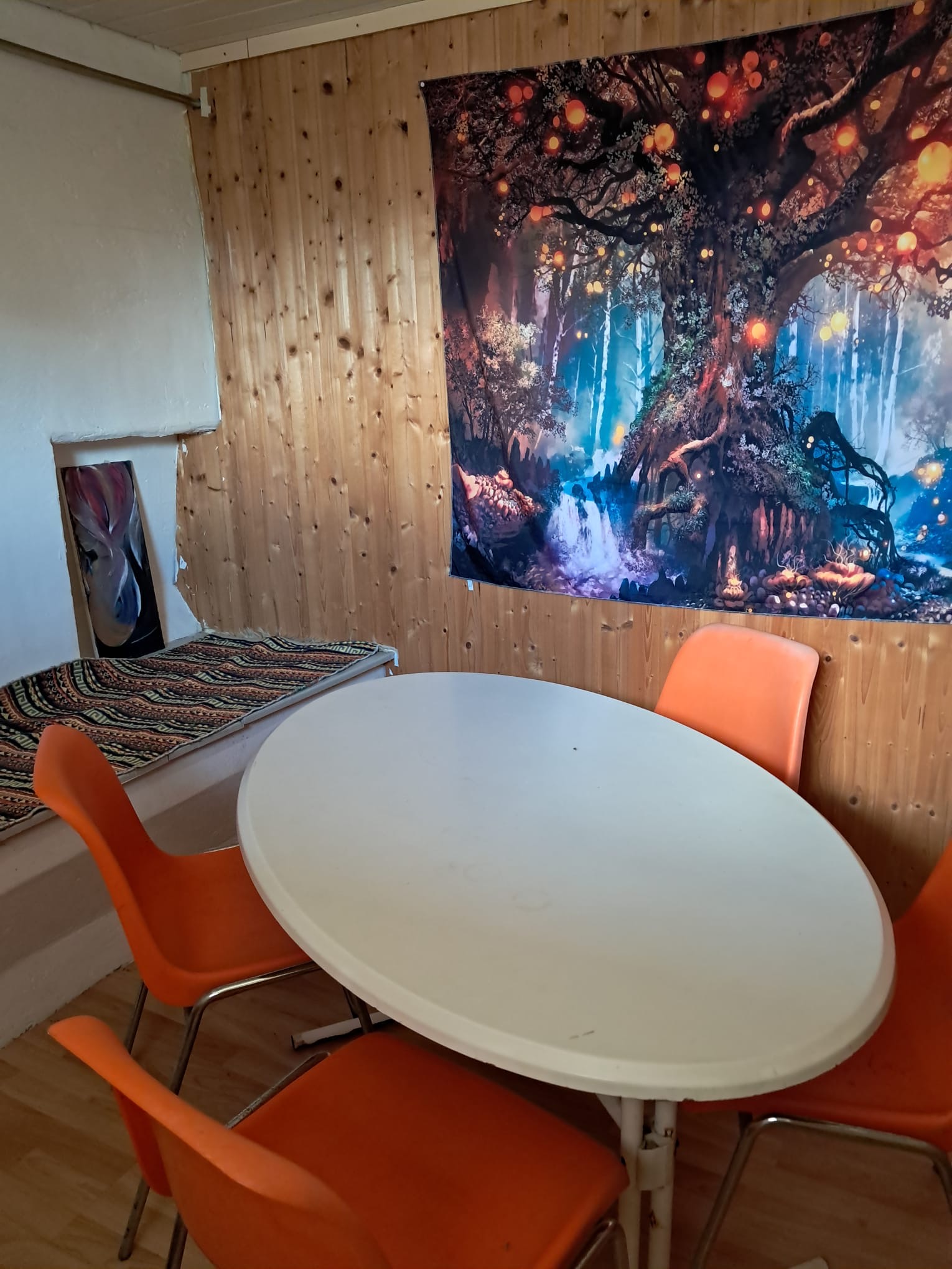 Kaffeeraum mit Küche und Sattelkammer